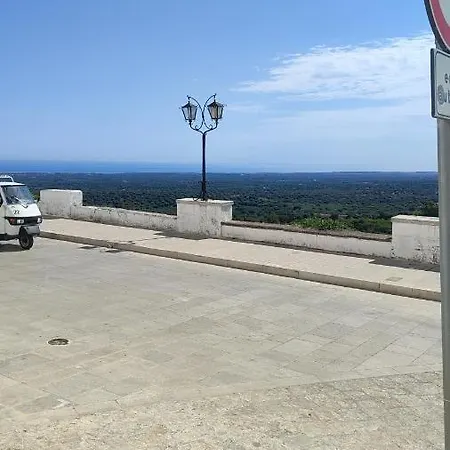 Ostuni- Casa Cisterna Porta San Demetrio Апартаменты Остуни